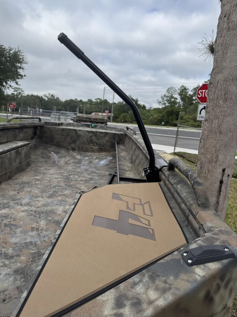 Slide: The Image of Excel Shallow Water F4 Pro Hull 1754 2025 - 22