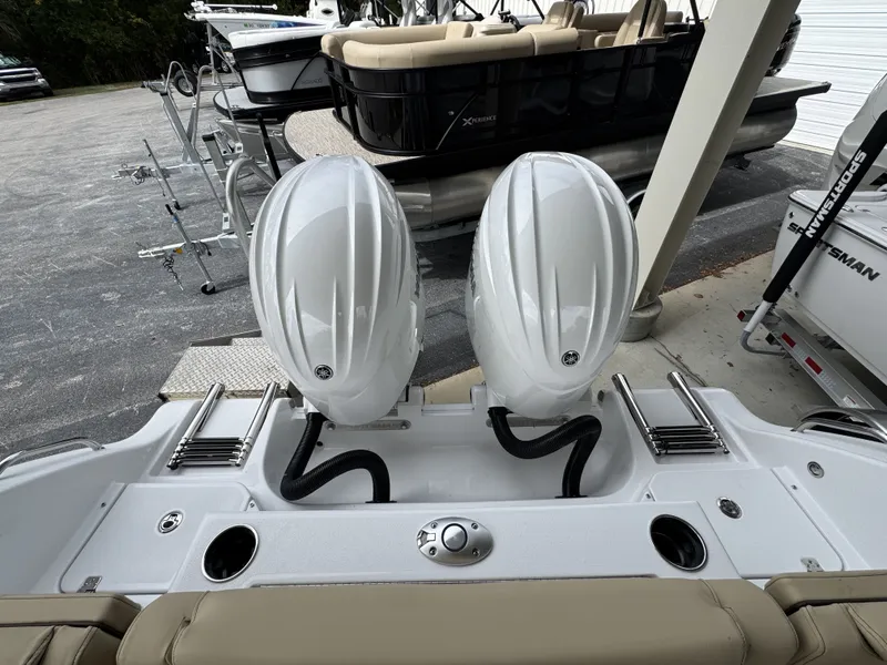 Slide: The Image of Sportsman Heritage 261 Center Console 2026 - 40