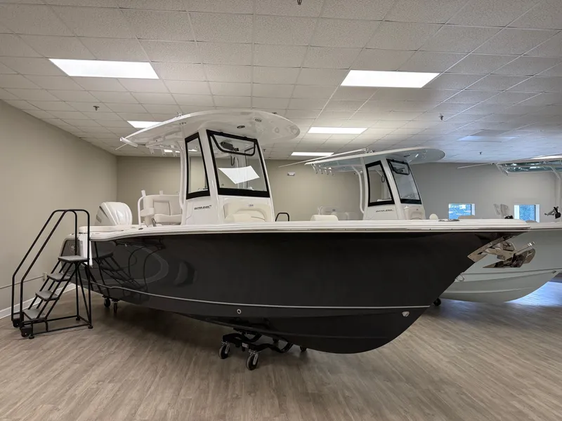 Slide: The Image of Sea Hunt Ultra 245 SE 2026 - 7