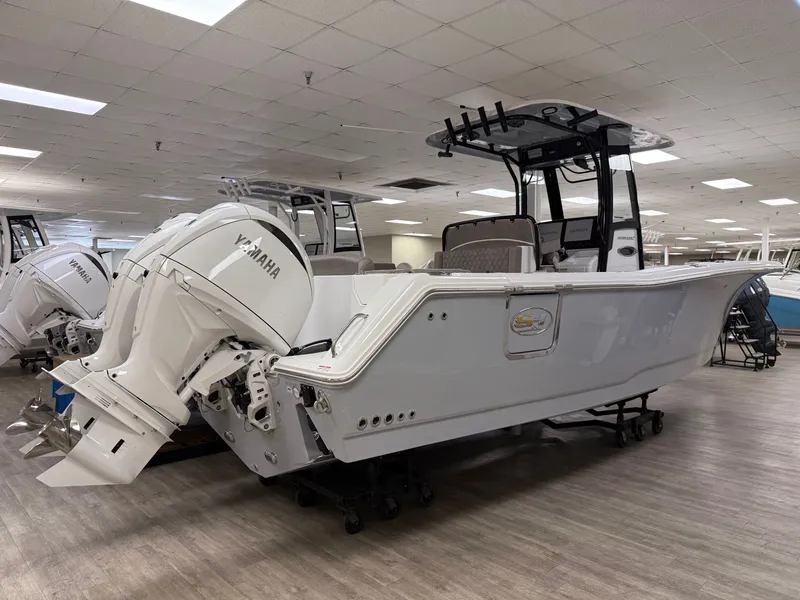 Slide: The Image of Sea Hunt Ultra 275 CB 2026 - 17