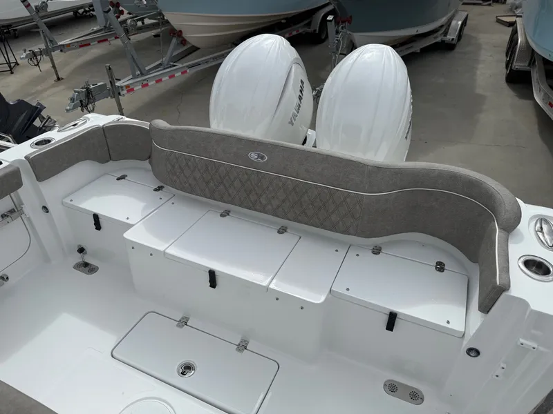 Slide: The Image of Sea Hunt Ultra 275 CB 2026 - 8