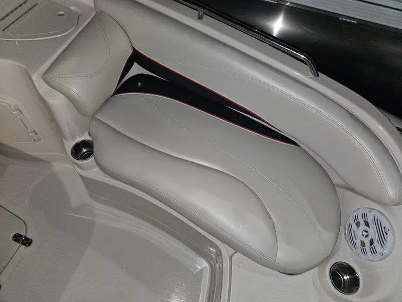 Slide: The Image of Tahoe 215 Xi 2015 - 4