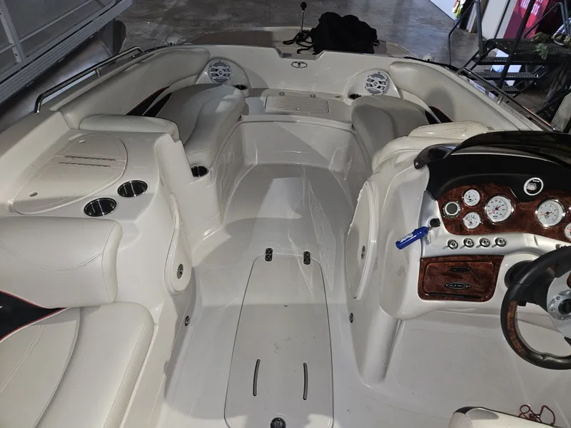 Slide: The Image of Tahoe 215 Xi 2015 - 7