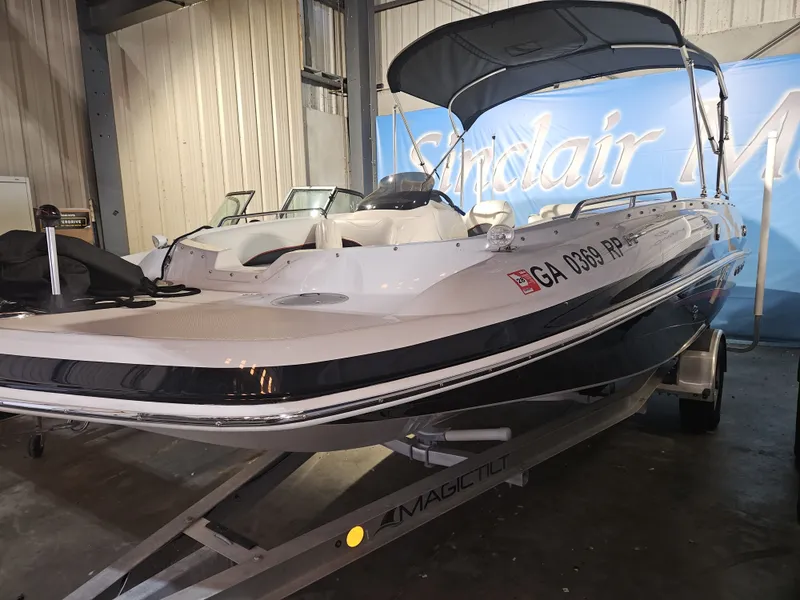 Slide: The Image of Tahoe 215 Xi 2015 - 8