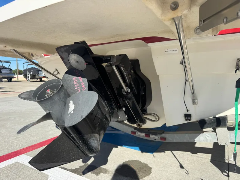 Slide: The Image of Bayliner 195 Bowrider 2010 - 11