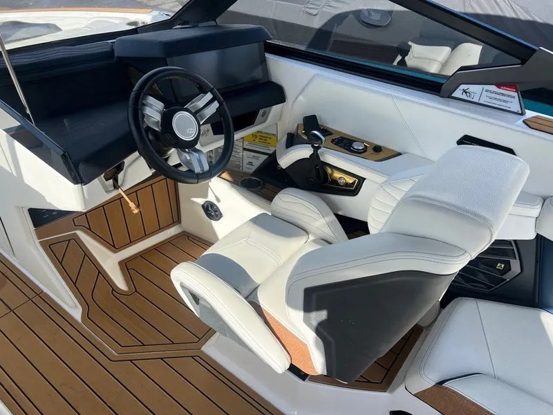 Slide: The Image of Nautique Super Air Nautique G25 2025 - 11