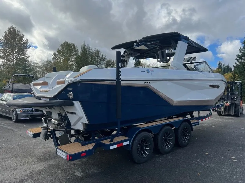 Slide: The Image of Nautique Super Air Nautique G25 2025 - 7