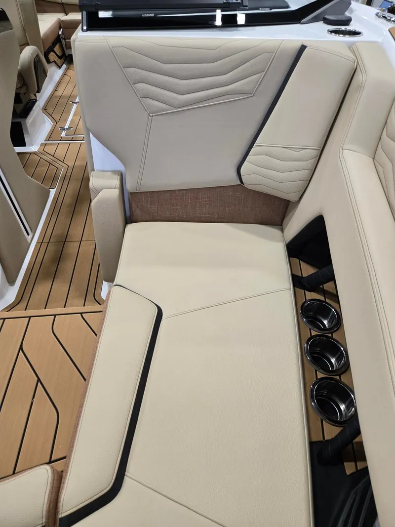 Slide: The Image of Nautique G23 2026 - 16