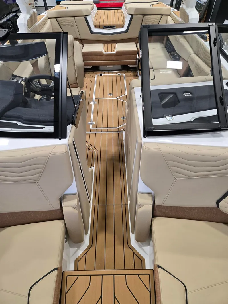 Slide: The Image of Nautique G23 2026 - 17