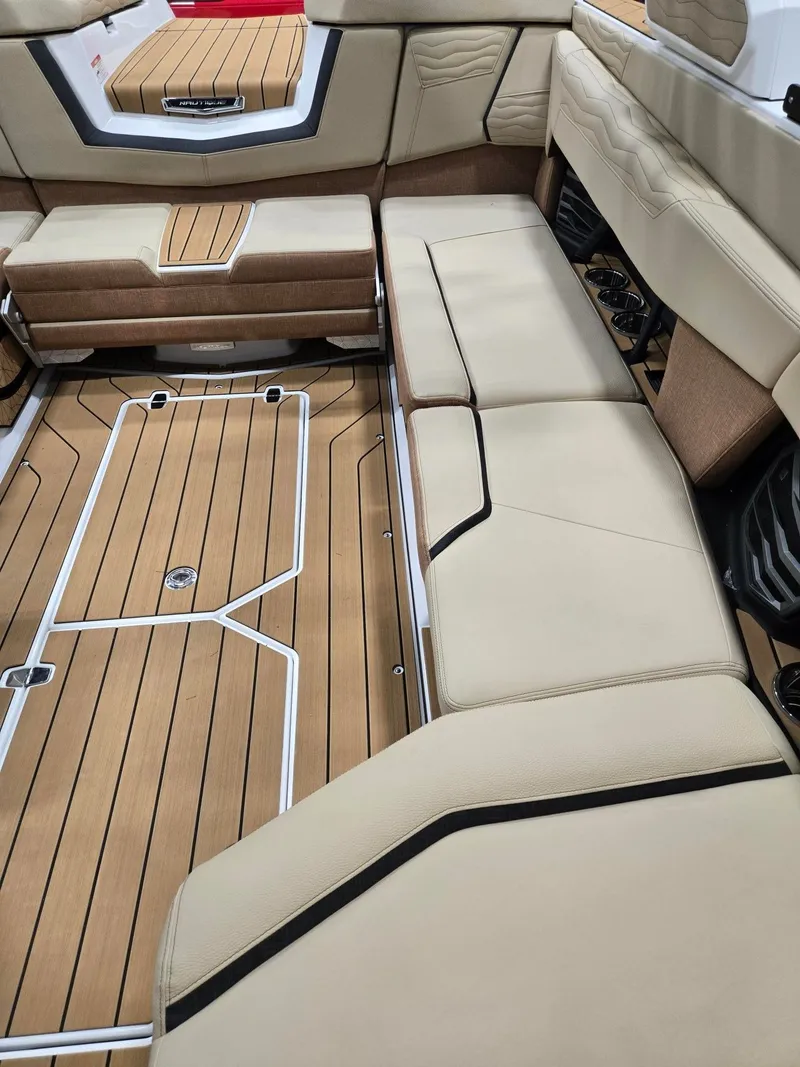 Slide: The Image of Nautique G23 2026 - 20