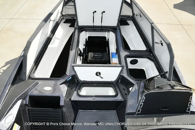 Slide: The Image of Ranger Z521 2026 - 10