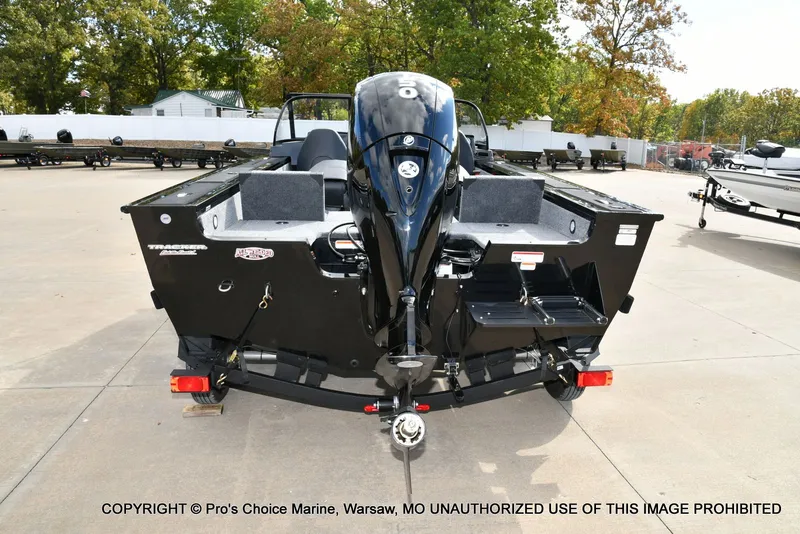 Slide: The Image of Tracker TARGA V-18 Combo w/150HP 4 Stroke 2026 - 20