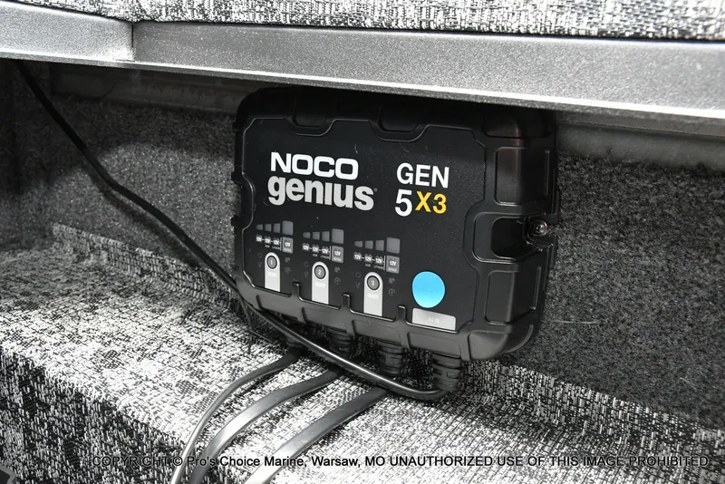 Slide: The Image of Tracker TARGA V-18 Combo w/150HP 4 Stroke 2026 - 48