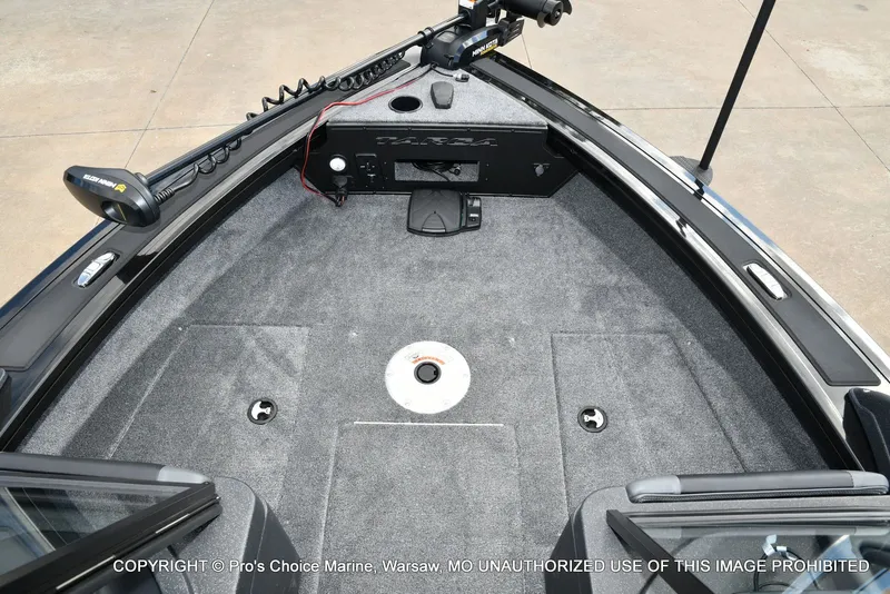 Slide: The Image of Tracker TARGA V-18 Combo w/150HP 4 Stroke 2026 - 52