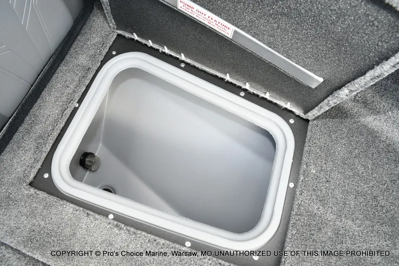 Slide: The Image of Tracker TARGA V-18 Combo w/150HP 4 Stroke 2026 - 59