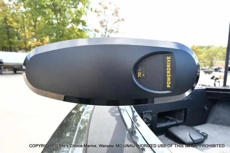 Slide: The Image of Tracker TARGA V-18 Combo w/150HP 4 Stroke 2026 - 9