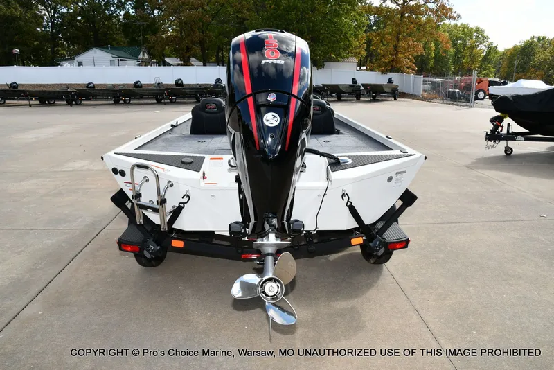 Slide: The Image of Ranger RT198P Cup Garmin Livescope Equipped 2026 - 23