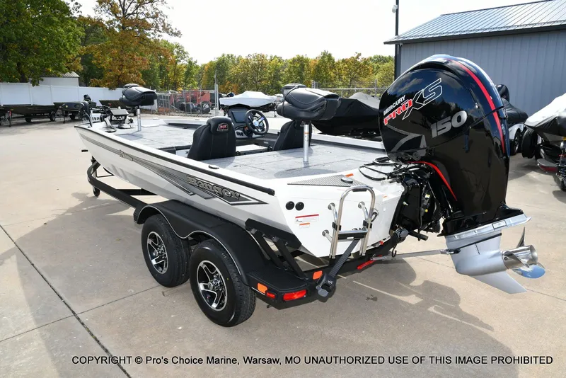 Slide: The Image of Ranger RT198P Cup Garmin Livescope Equipped 2026 - 24