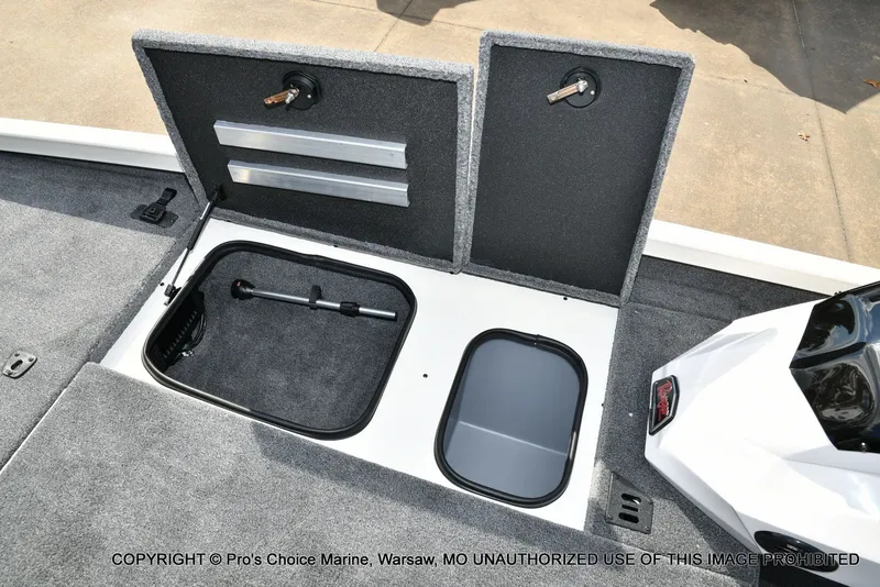 Slide: The Image of Ranger RT198P Cup Garmin Livescope Equipped 2026 - 58