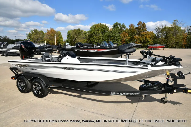 Slide: The Image of Ranger RT198P Cup Garmin Livescope Equipped 2026 - 73