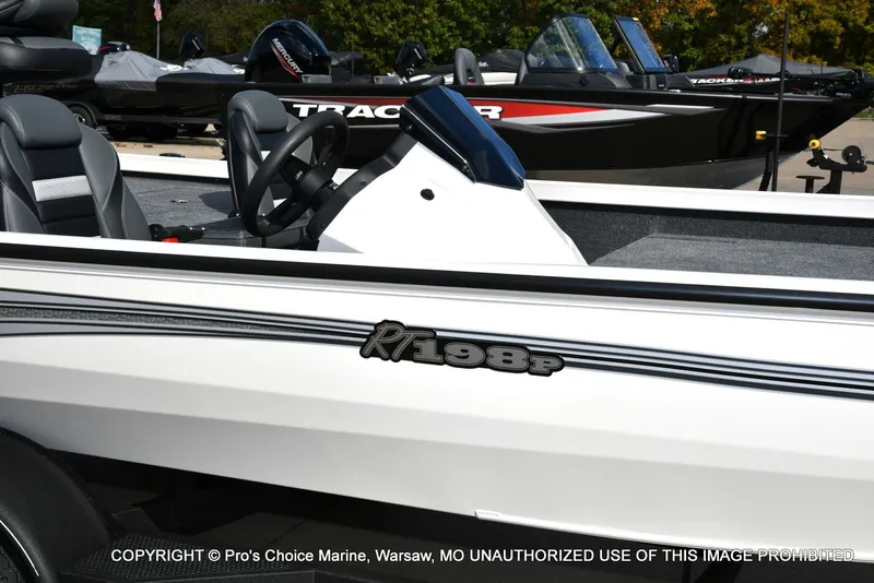 Slide: The Image of Ranger RT198P Cup Garmin Livescope Equipped 2026 - 76