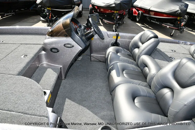 Slide: The Image of Triton Tr-186 2002 - 15