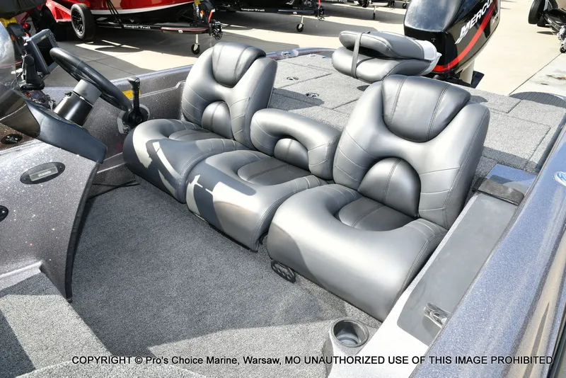 Slide: The Image of Triton Tr-186 2002 - 16