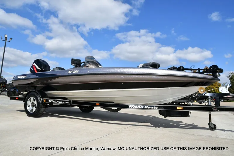 Slide: The Image of Triton Tr-186 2002 - 17