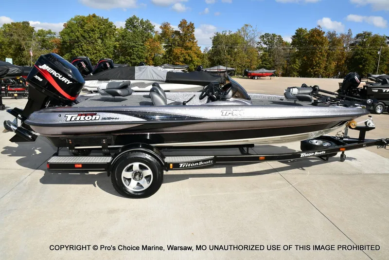 Slide: The Image of Triton Tr-186 2002 - 19