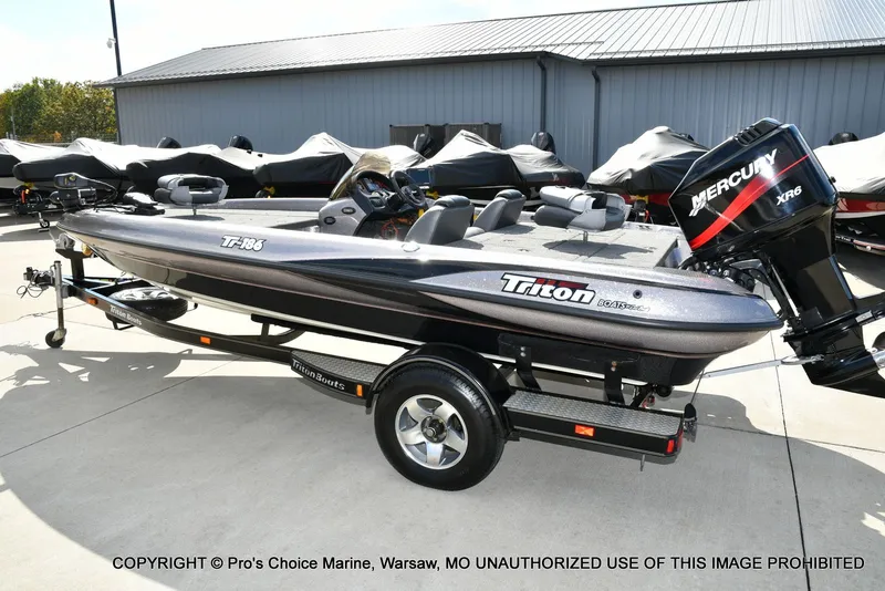 Slide: The Image of Triton Tr-186 2002 - 24