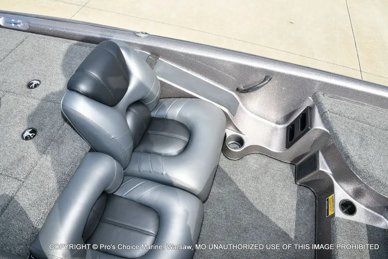 Slide: The Image of Triton Tr-186 2002 - 45