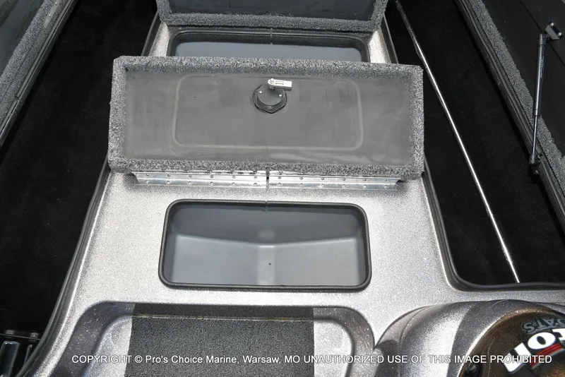 Slide: The Image of Triton Tr-186 2002 - 53