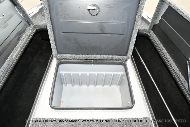 Slide: The Image of Triton Tr-186 2002 - 55