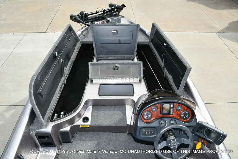 Slide: The Image of Triton Tr-186 2002 - 8