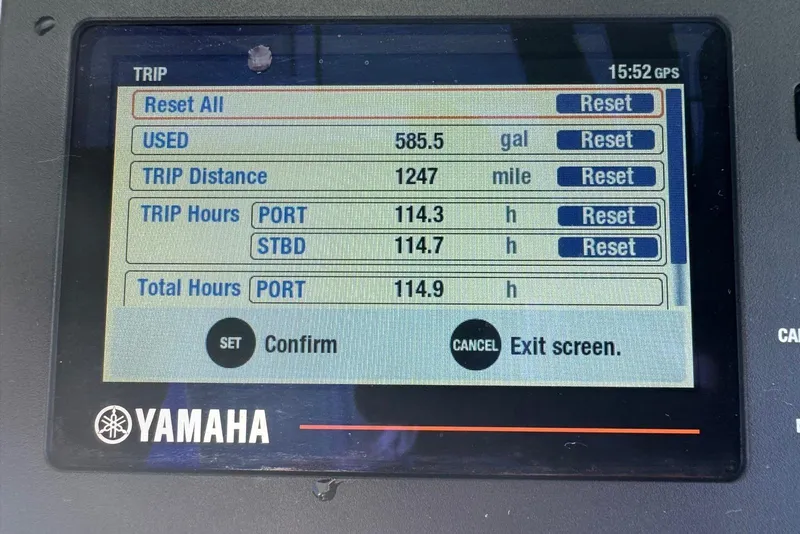Slide: The Image of Yamaha display showing trip data for 2019 Sea Hunt Ultra 275 SE boat. - 15