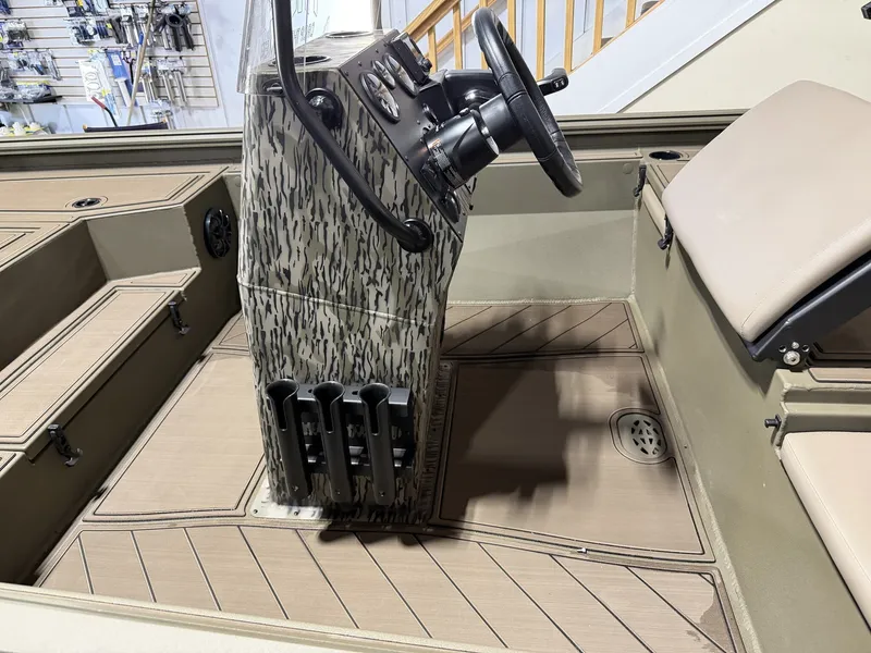 Slide: The Image of Thor LAKE HAMMER 1900 CC 2026 - 8