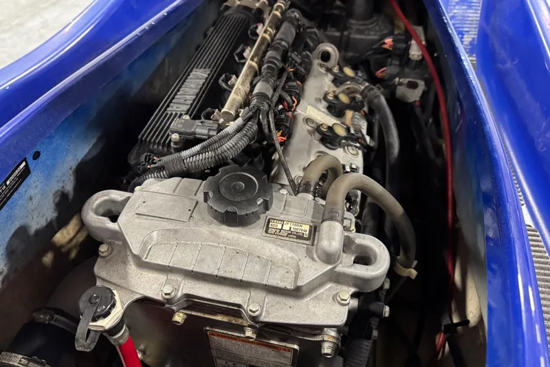 Slide: The Image of Engine of a 2005 Yamaha WaveRunner VX Deluxe, showcasing internal components and wiring. - 5