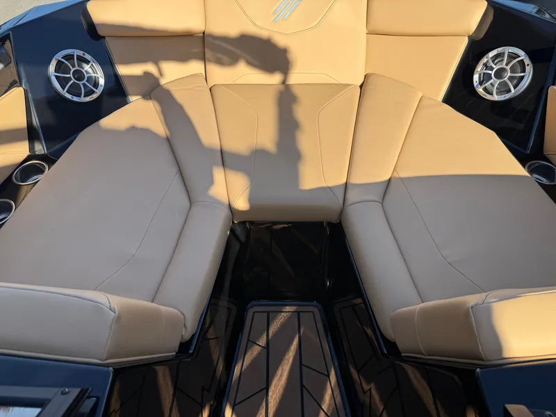 Slide: The Image of ATX ATX Surf Boats 20 Type-S 2023 - 699