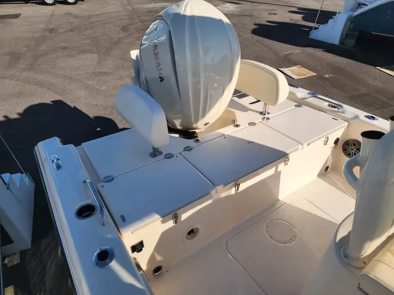 Slide: The Image of Grady-White 251 Coastal Explorer 2026 - 11