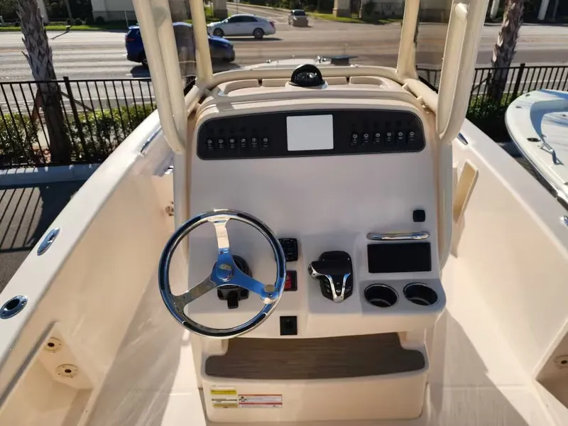 Slide: The Image of Grady-White 251 Coastal Explorer 2026 - 8