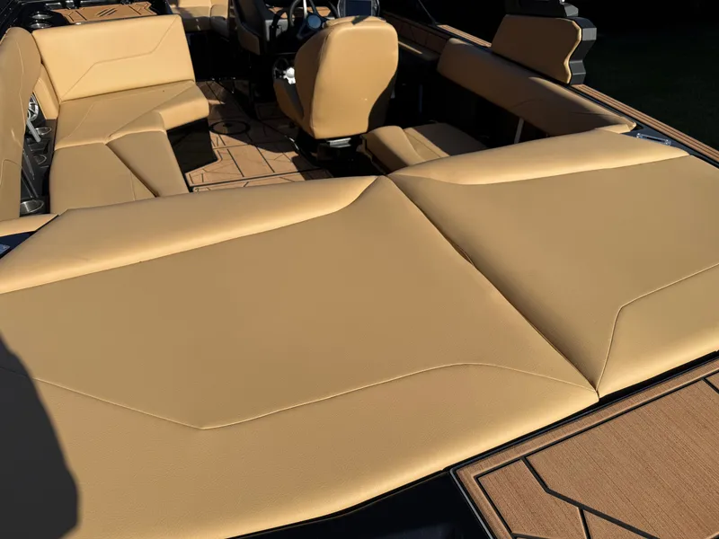 Slide: The Image of ATX ATX Surf Boats 20 Type-S 2023 - 715