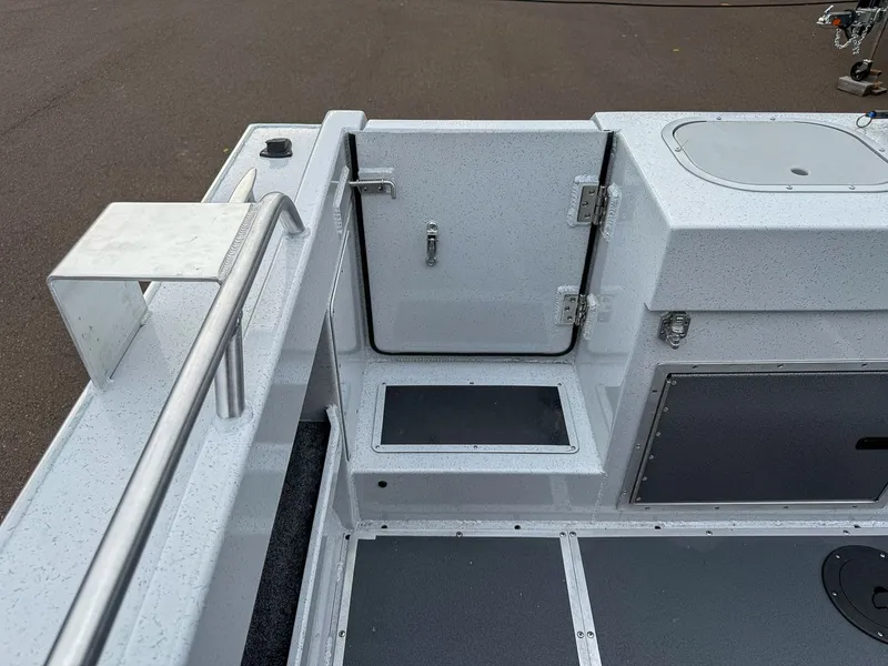 Slide: The Image of North River 21 SEAHAWK RTF 2026 - 19