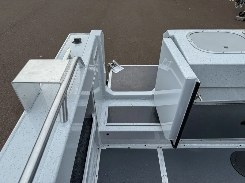 Slide: The Image of North River 21 SEAHAWK RTF 2026 - 20