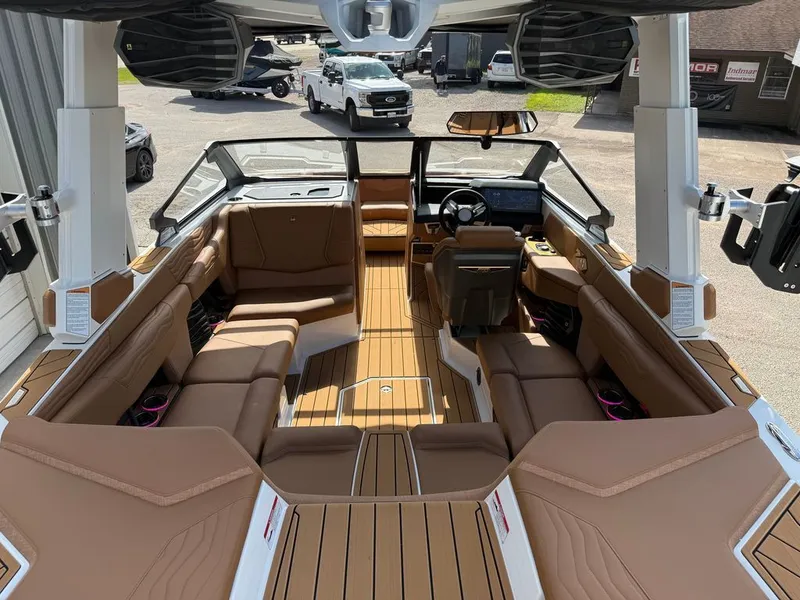 Slide: The Image of Nautique Air Nautique G21 2025 - 13