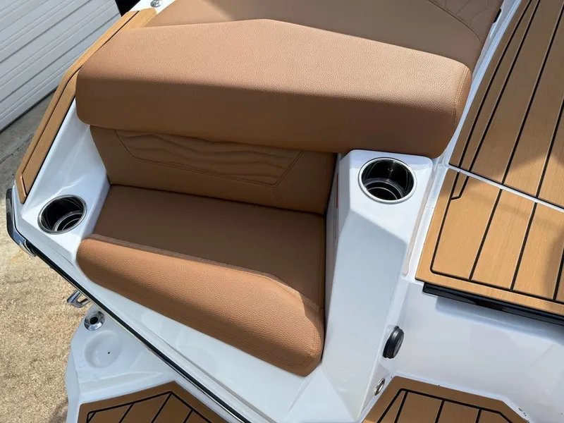 Slide: The Image of Nautique Air Nautique G21 2025 - 15