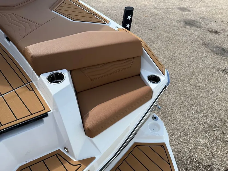 Slide: The Image of Nautique Air Nautique G21 2025 - 17