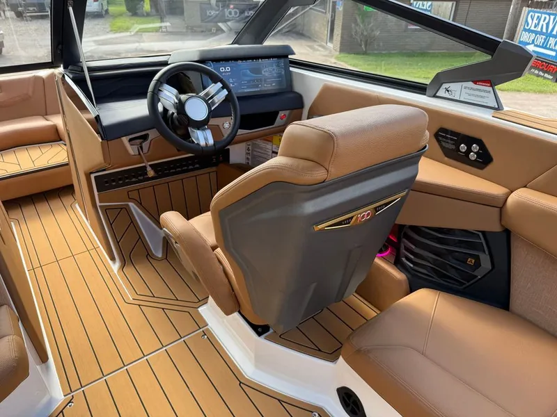 Slide: The Image of Nautique Air Nautique G21 2025 - 21