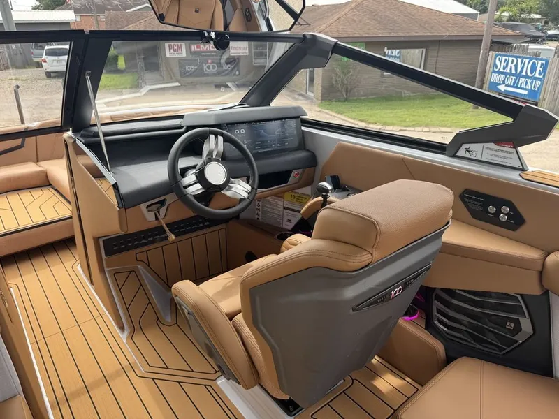 Slide: The Image of Nautique Super Air Nautique G25 2025 - 10