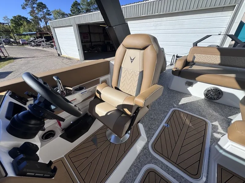 Slide: The Image of Revel RS25L 2026 - 32