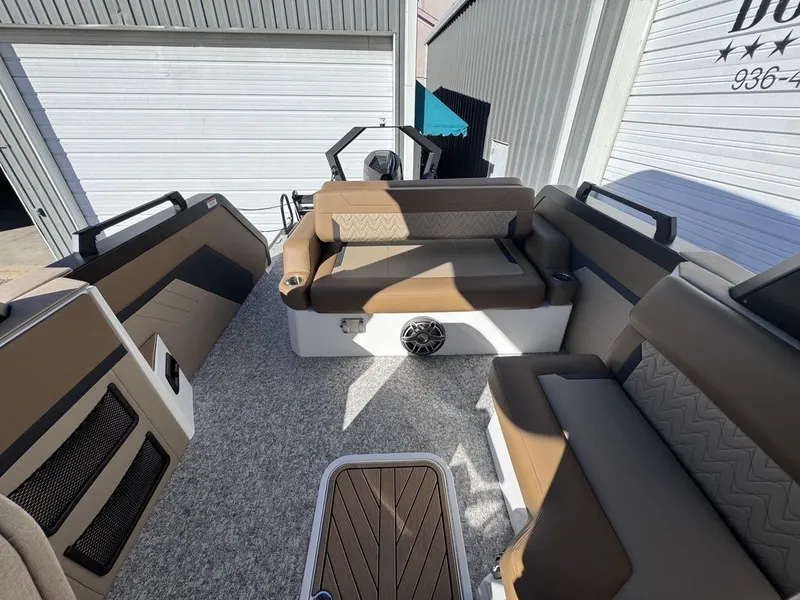 Slide: The Image of Revel RS25L 2026 - 33